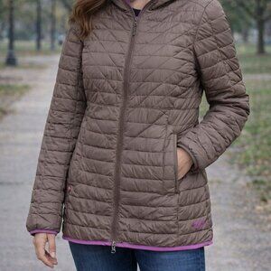 Jack Wolfskin quilted insulated puffer jacket in brown with purple trim, size S